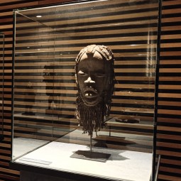ART AFRICÀ A BARCELONA. LA...